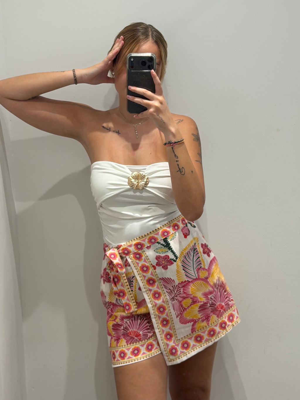 Short "MOANA"