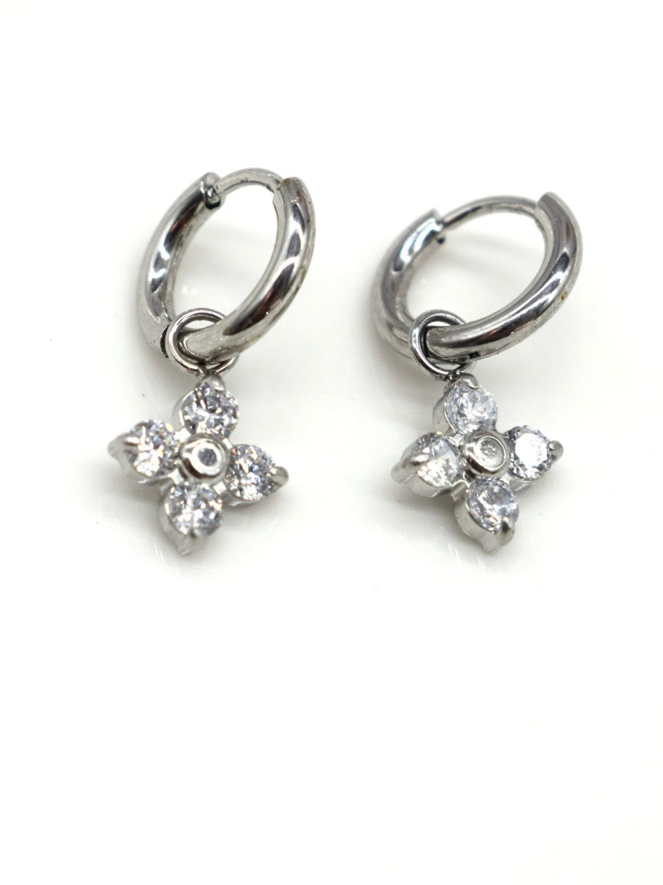 Boucle d'oreilles "FLEUR"