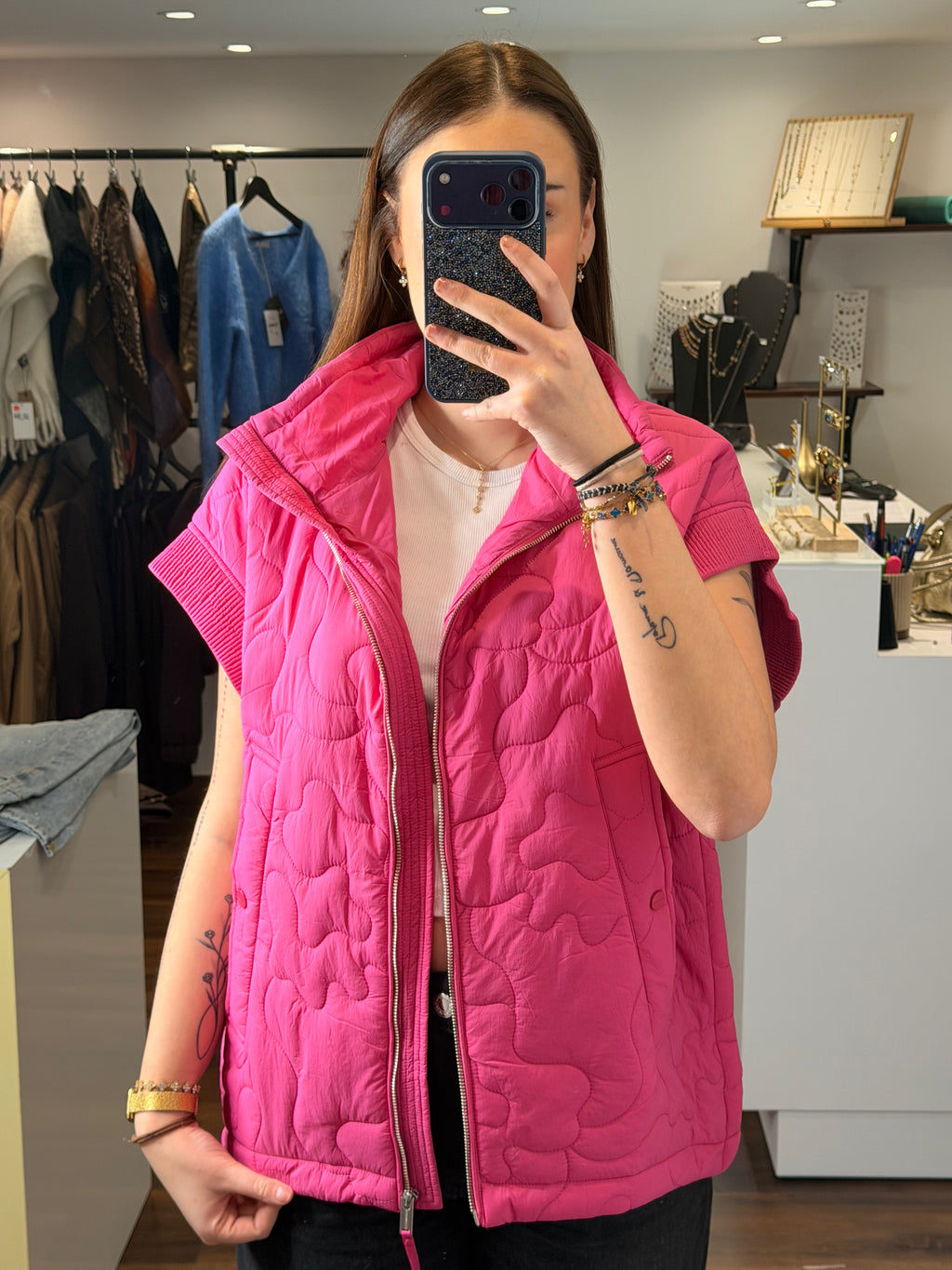 Cape "CAITLYN"