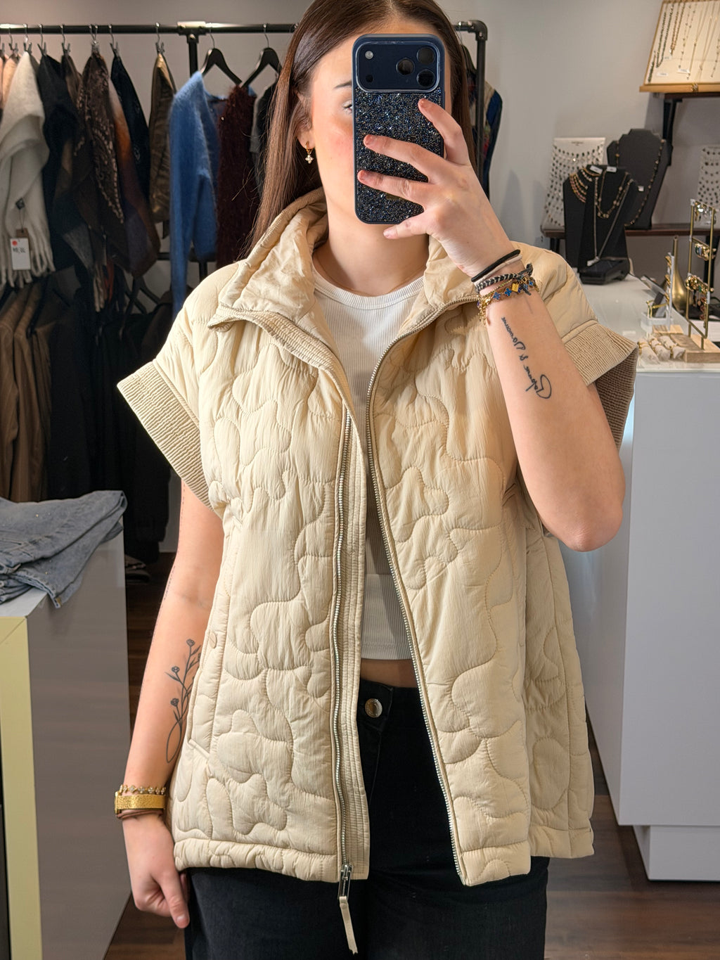 Cape "CAITLYN"