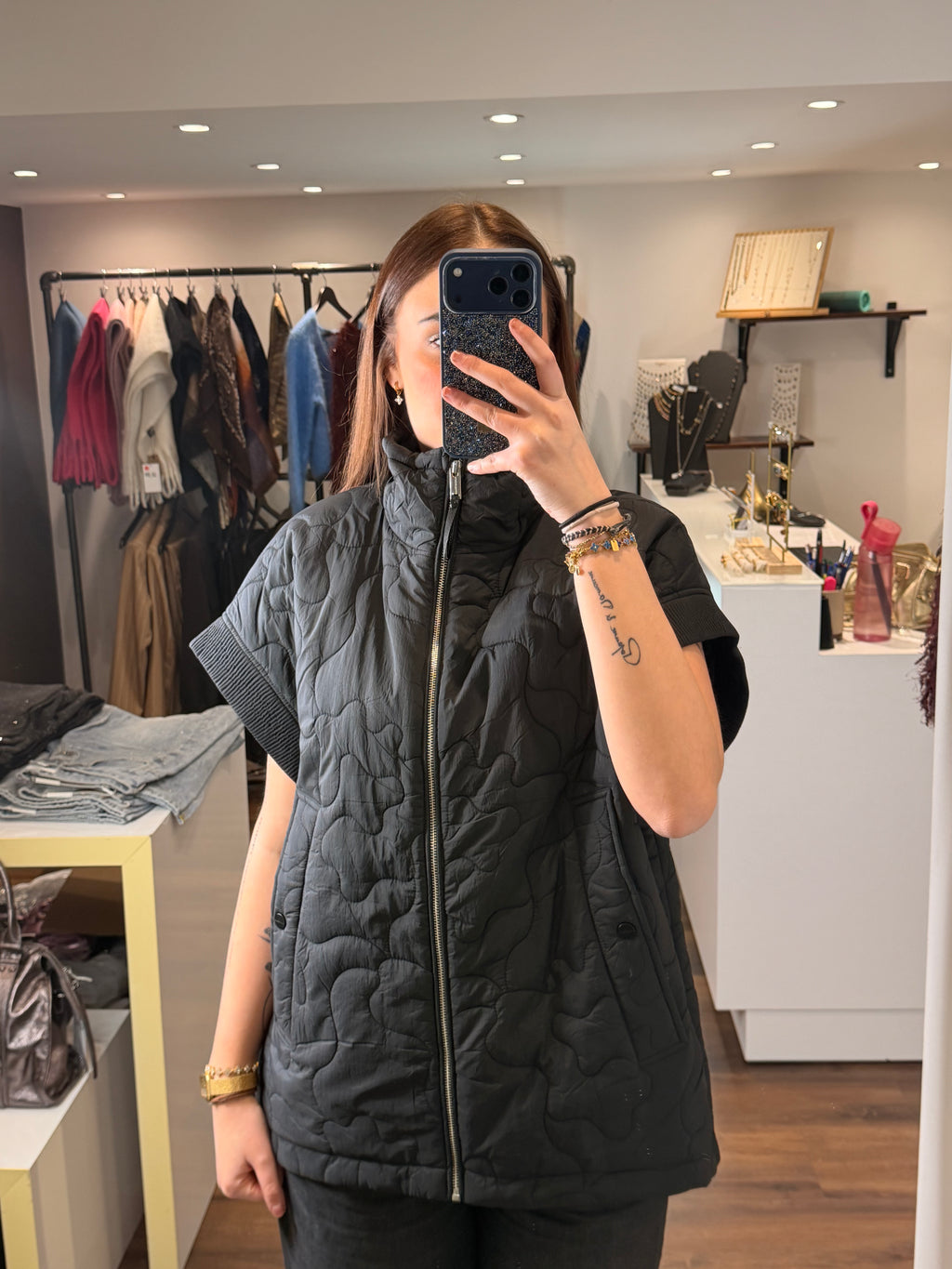 Cape "CAITLYN"