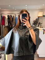 Cape "IZAE"