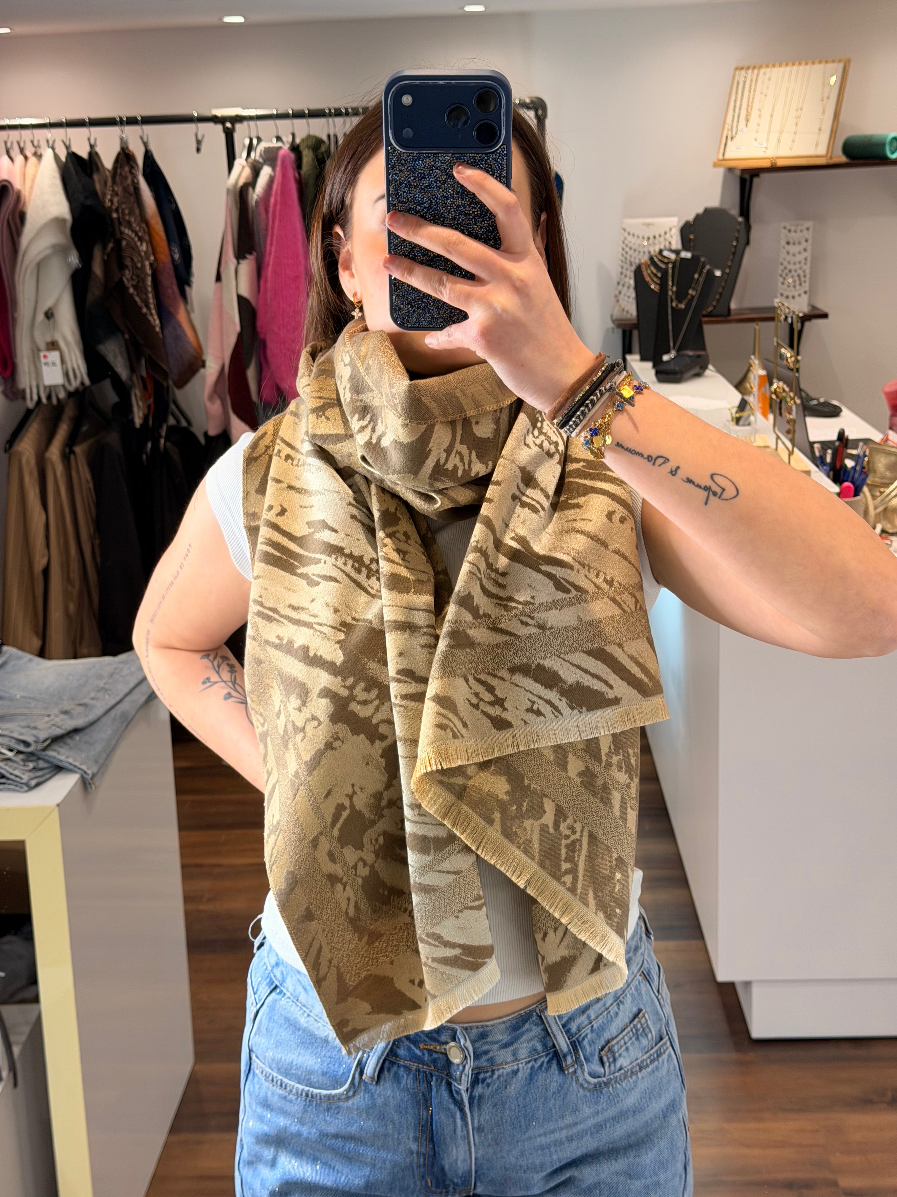 Écharpe taupe irisé